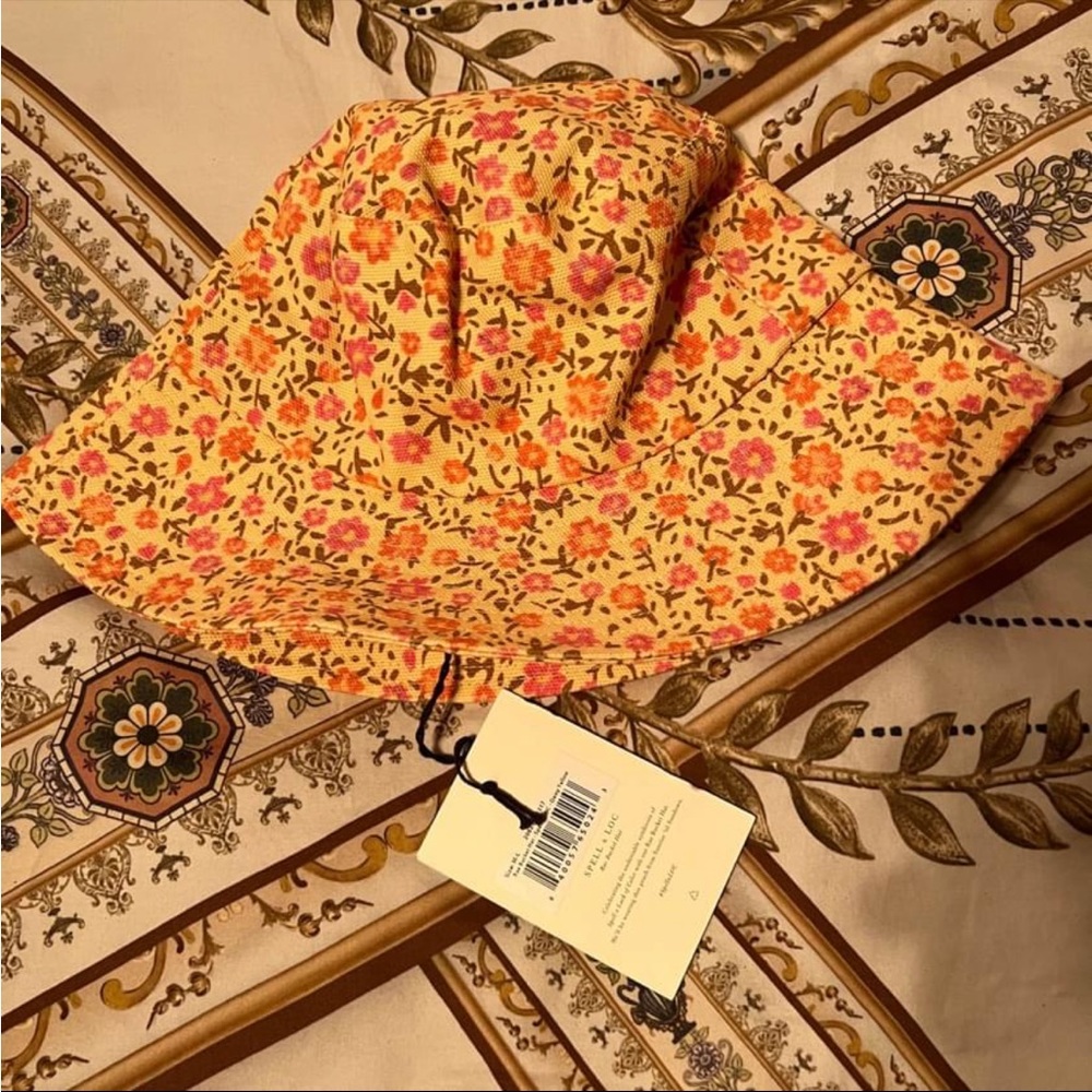 Spell Rae Bucket Hat - Picture 9 of 12